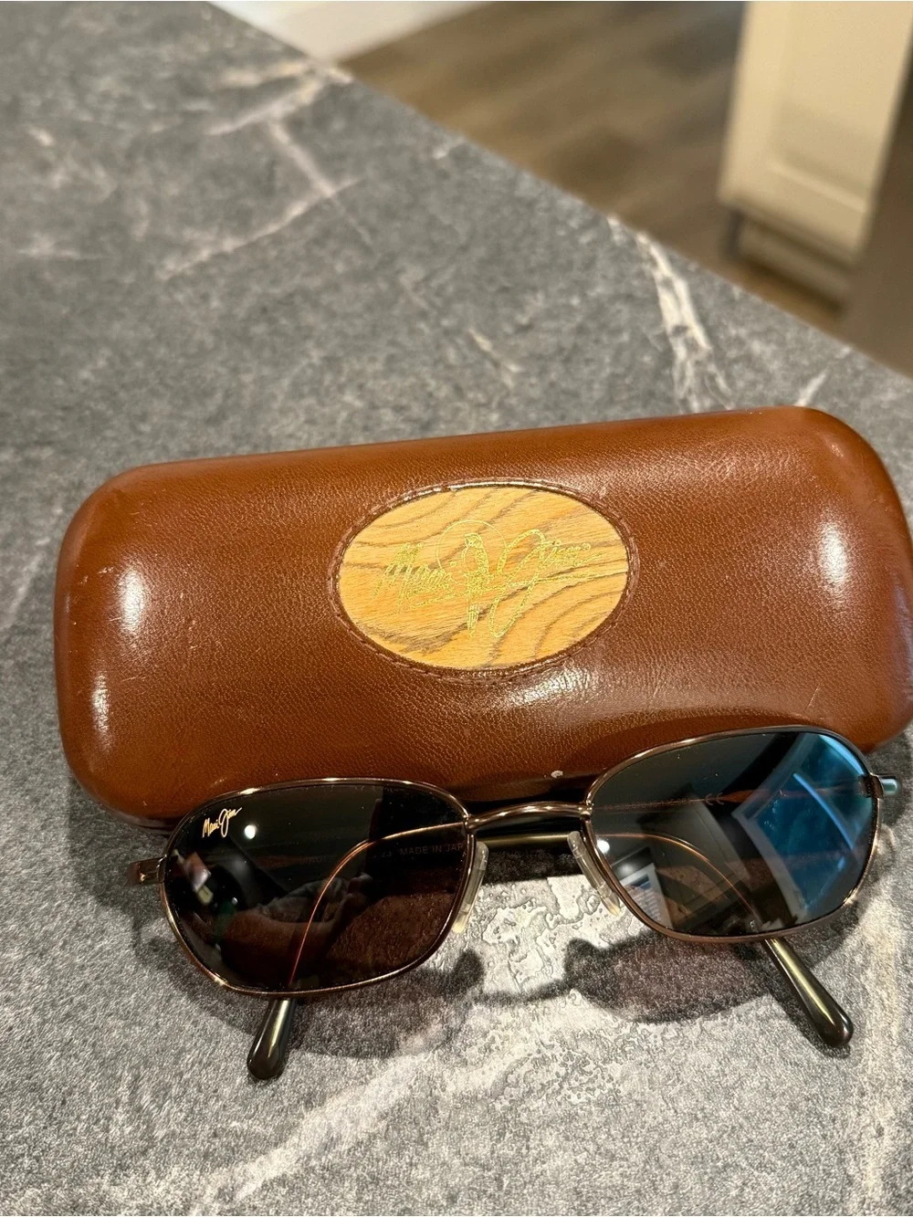 Maui Jim MJ-133-23 Hilo Original OG vintage polarized sunglasses with case